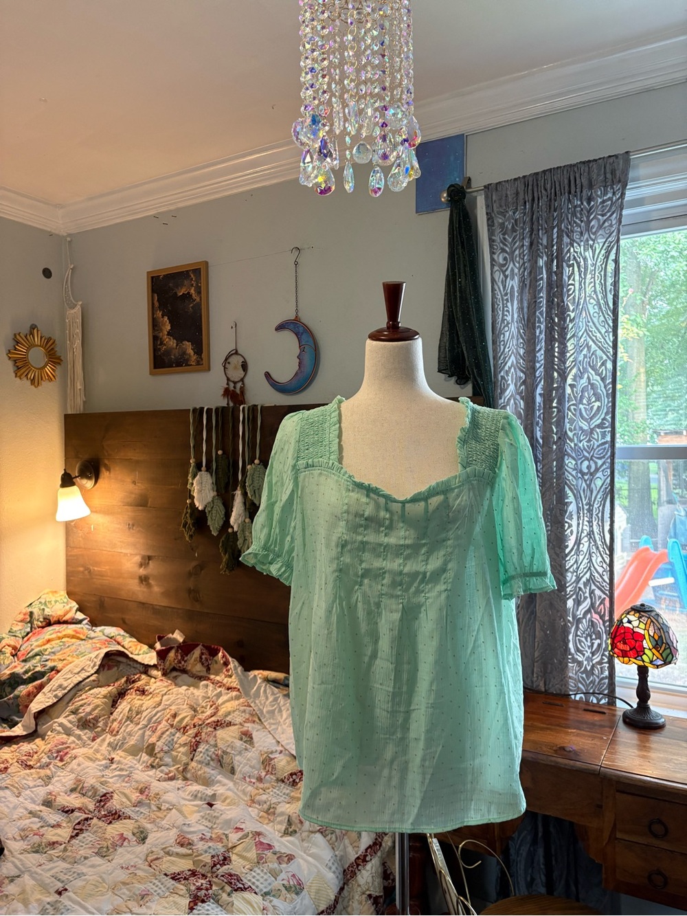 Light Mint Green Swiss-Dot Puff Sleeve Blouse
